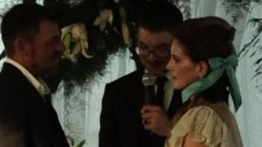 Jahrestag: Lana Del Rey postet privates Foto ihrer Hochzeit