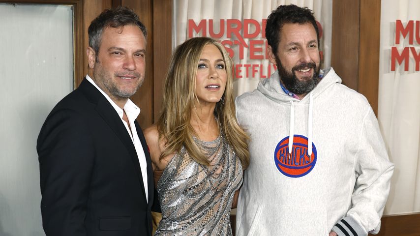 Hot! Jennifer Aniston rockt Premiere im Mini-Glitzer-Kleid