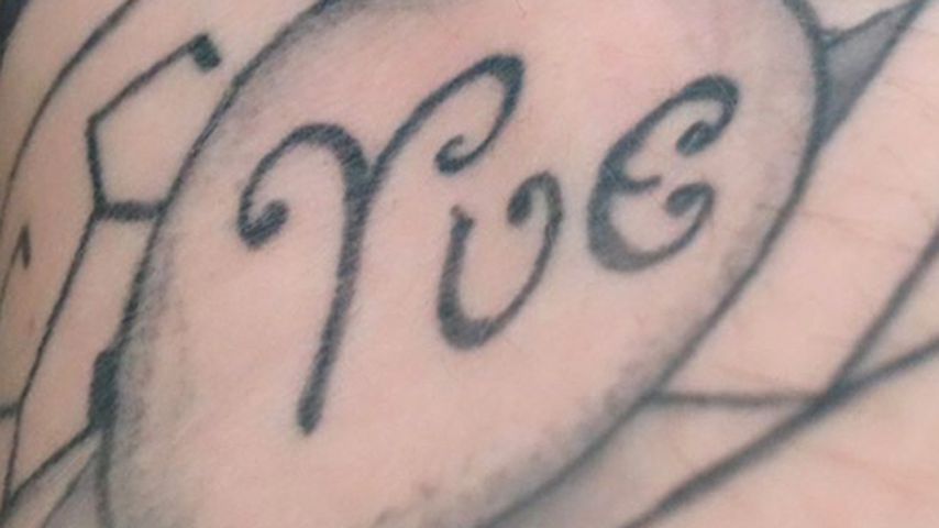 Jeremy Grubes "Yve"-Tattoo