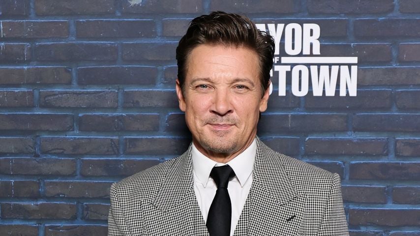 Bei der Premiere in New York: Jeremy Renner besucht Paramount+ "Mayor of Kingstown" Staffel 4