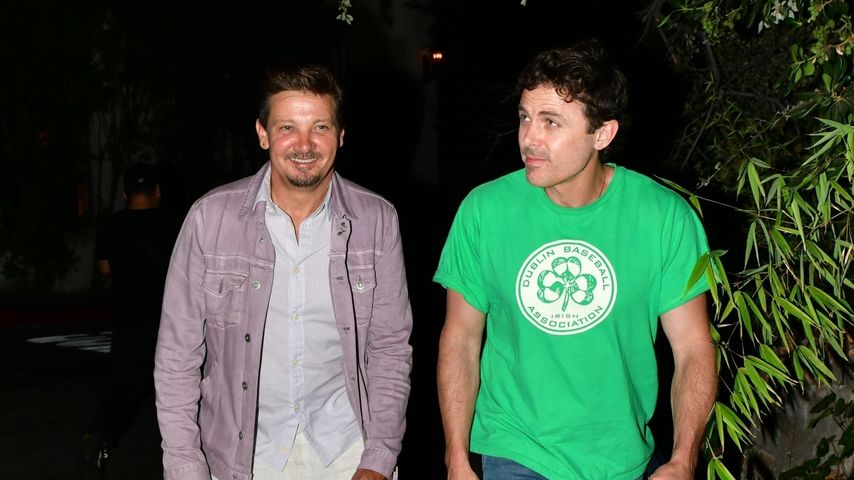 Jeremy Renner und Casey Affleck im Juli 2023 in Los Angeles