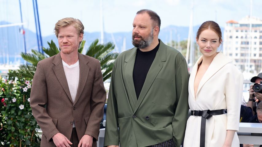 Jesse Plemons, Yorgos Lanthimos und Emma Stone bei den Filmfestspielen in Cannes 2024