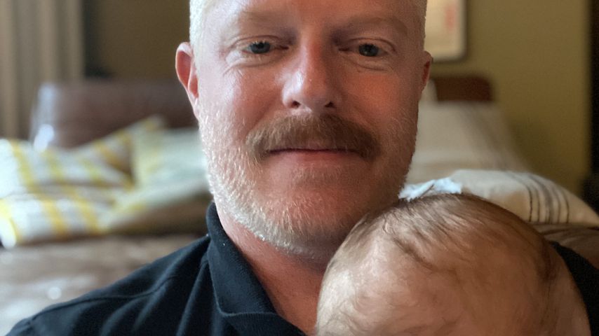 "Modern Family"-Star Jesse teilt erstes Bild mit seinem Sohn