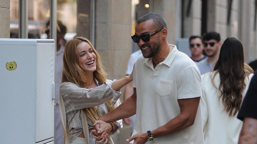 Jesse Williams und Alejandra Onieva albern herum