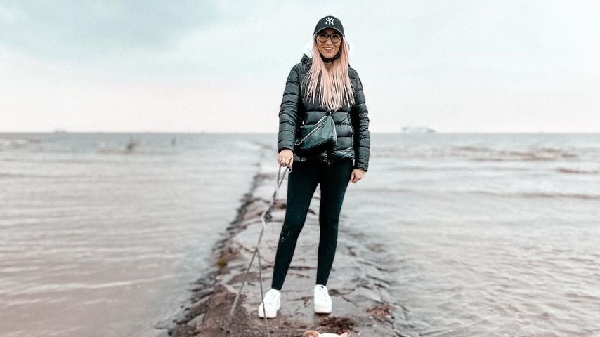 Jessi Schröder mit ihren Hunden