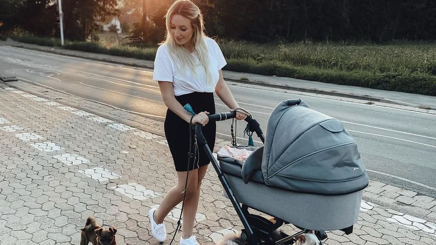 Jessi Schröder mit ihrer Tochter Hailey Emilia