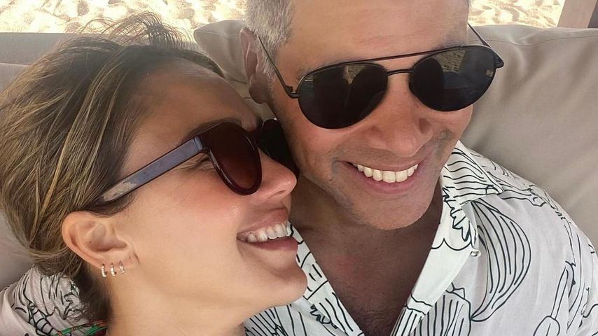 Jessica Alba kuschelt mit Ehemann