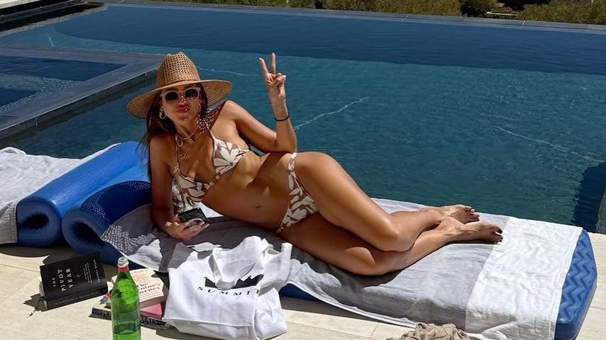 In Sommerlaune: Jessica Alba teilt heiße Bikini-Bilder