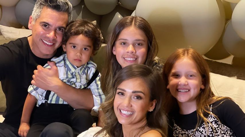 Jessica Alba an ihrem 40. Geburtstag mit ihrer Familie