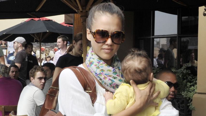 Von Herzen: Jessica Albas Tochter bastelt Präsente