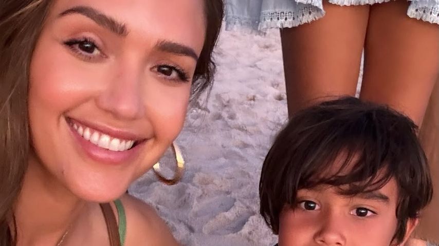 Jessica Alba und Sohn Hayes, 2024