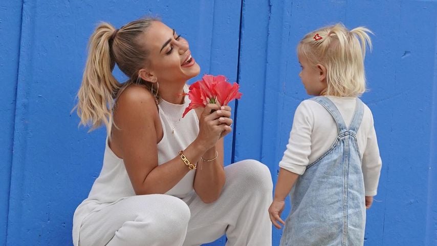 So sieht Jessica Hallers Abendroutine mit Tochter Hailey aus