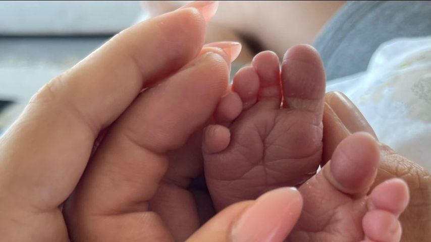 Johannes und Jessica Haller mit ihrer Tochter Hailey-Su