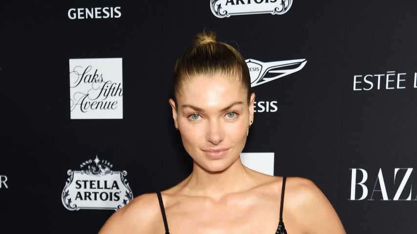 Das Model Jessica Hart erstmals nach den Babynews gesichtet