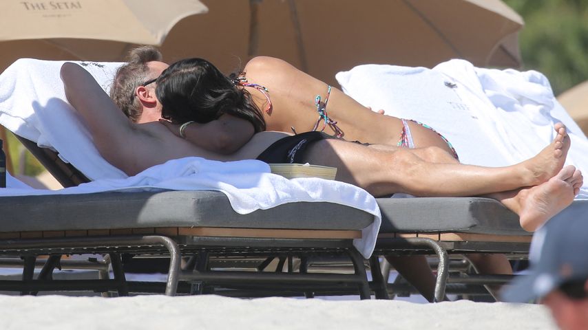 Jessica Ledon und David Guetta am Strand von Miami