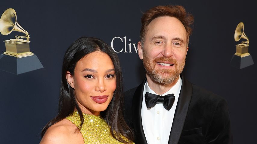 Wie süß! David Guetta hält Babybauch seiner Jessica auf Gala