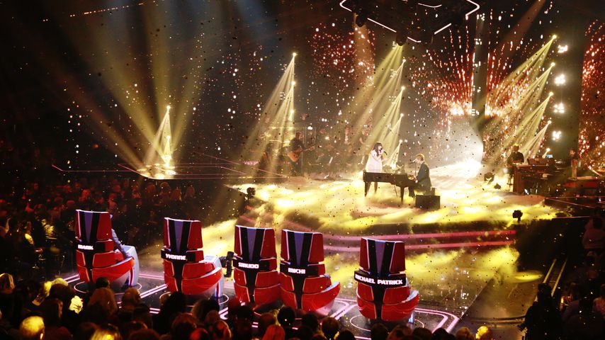 Jessica Schaffler und Tom Odell performen beim "The Voice of Germany"-Finale 2018