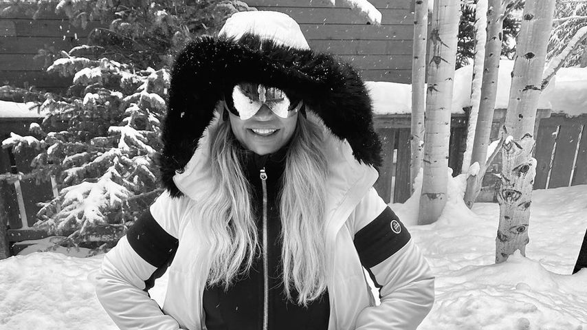 Heiß im Schnee! Jessica Simpson super-schlank als Ski-Hase