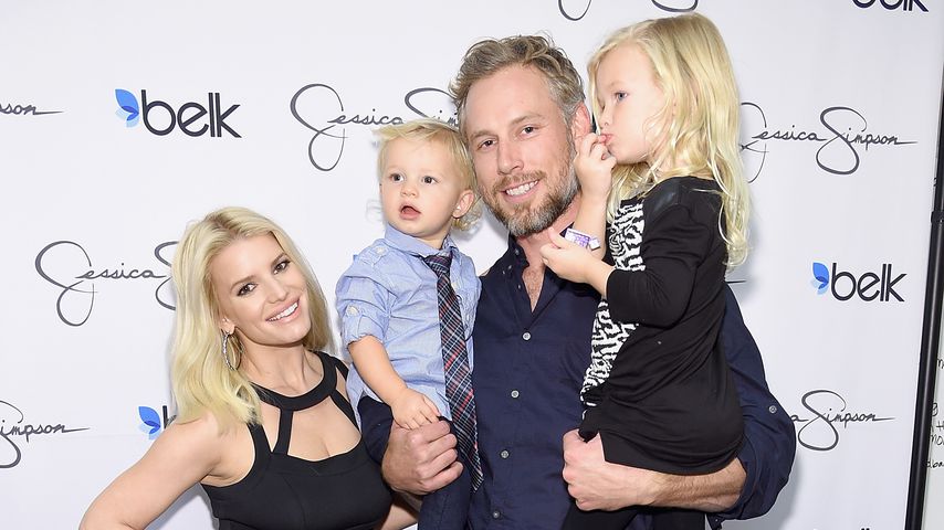 Jessica Simpson mit Eric Johnson und ihren Kindern Ace und Maxwell im November 2014