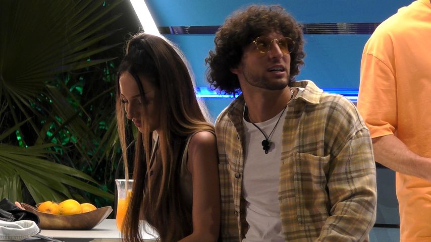 Jessica und Adriano bei "Love Island"