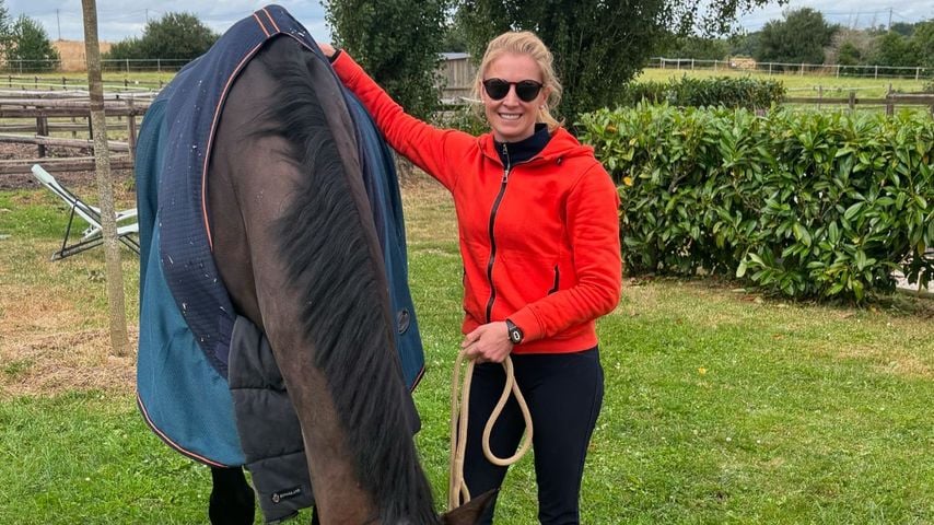Jessica von Bredow-Werndl, Profireiterin