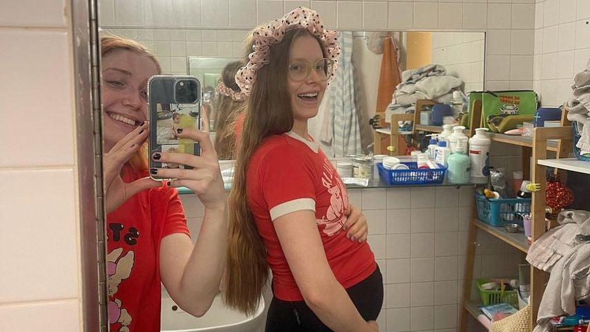 Baby Nummer vier: "Harry Potter"-Star Jessie Cave schwanger
