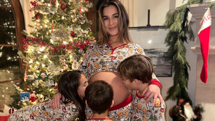 Kurz vor Geburt: Jessie James Decker genießt Weihnachtsfest