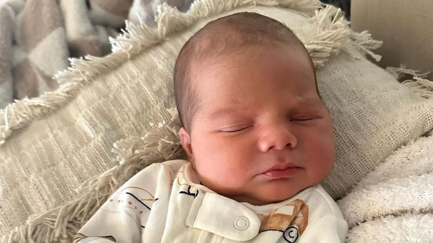 Jessie James Deckers Sohn Denver