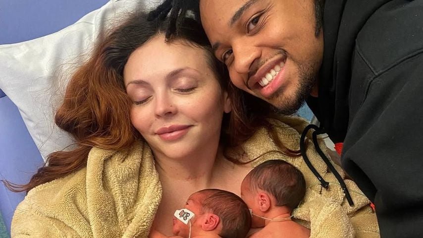 Jesy Nelson mit ihren Zwillingen und Zion Foster im Mai 2025
