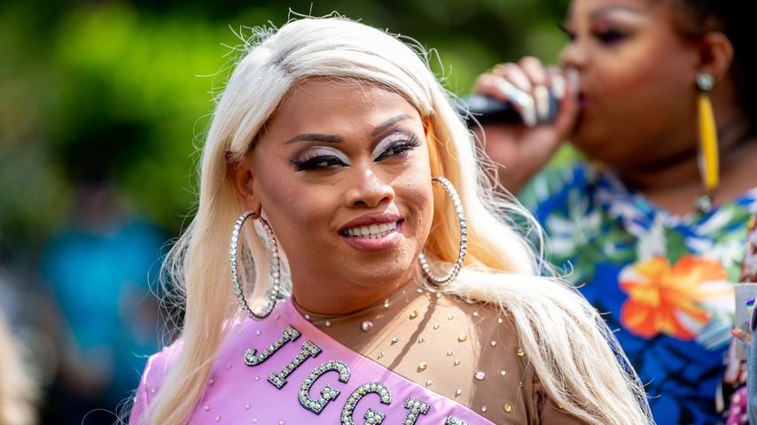 Jiggly Caliente, Juni 2021