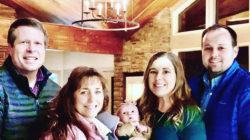 Jim Bob und Michelle Duggar mit Anna und Josh Duggar