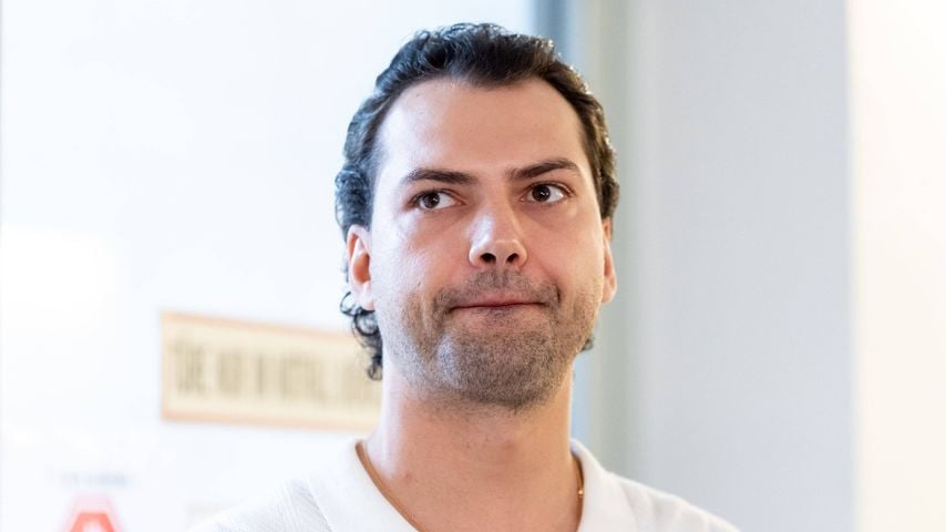 Jimi Blue Ochsenknecht vor Prozessbeginn wegen schweren Betrugs am Landesgericht Innsbruck, August 2025