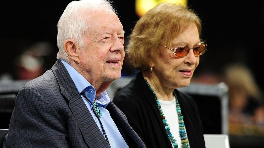 Jimmy Carter wird zu Hause neben Ehefrau Rosalynn beigesetzt