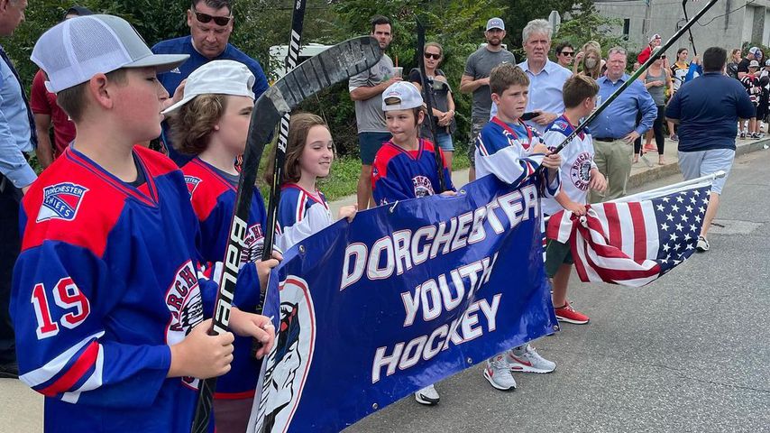 Jimmy Hayes' Fans auf seiner Beerdigung