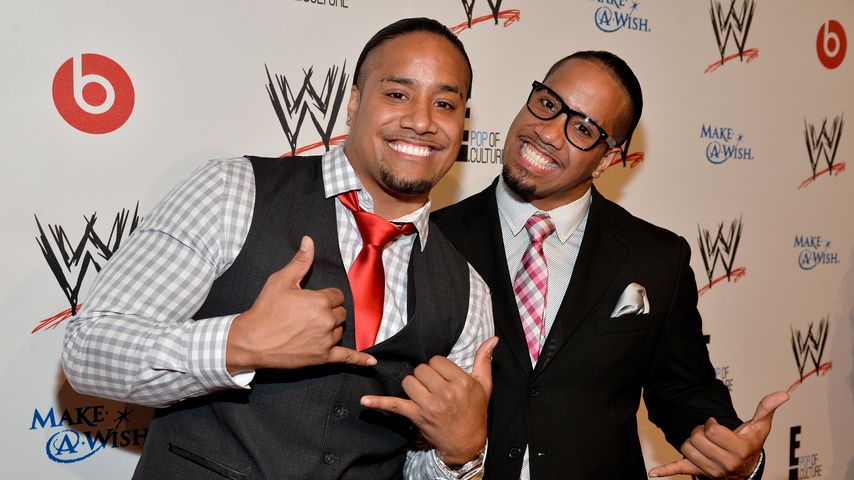 Die Zwillinge Jimmy und Jey Uso, Profiwrestler und Cousins von Roman Reigns