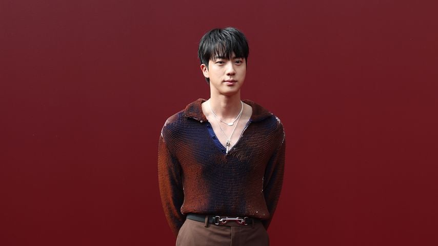 Fan küsste BTS-Jin: Anwalt erwartet strafrechtliche Folgen