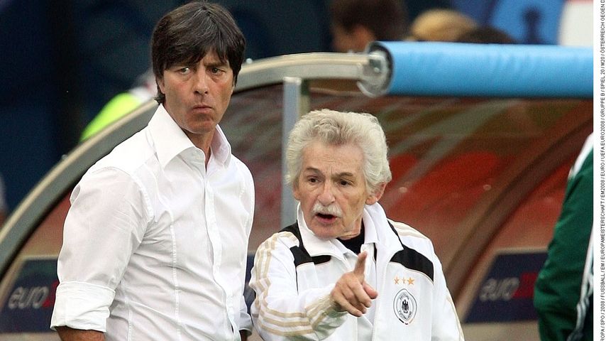 Erstarrte DFB-Elf: Jogis Jungs machen Mannequin-Challenge!