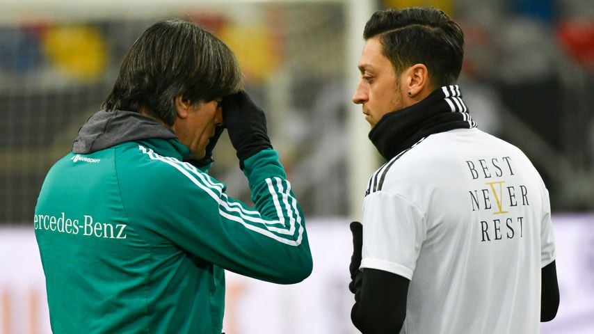 "Tür selbst zugemacht": Hat Jogi Löw mit Özil abgeschlossen?