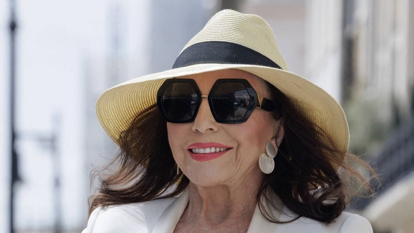 Joan Collins im Mai 2023