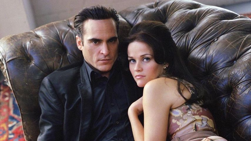Joaquin Phoenix als Johnny Cash und Reese Witherspoon als June Carter