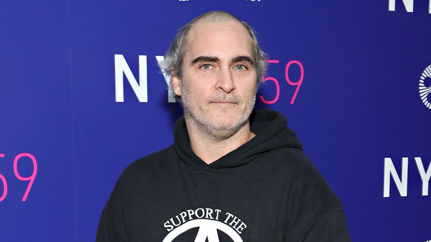 Neuer Frisurentrend? Joaquin Phoenix rasiert sich Halbglatze