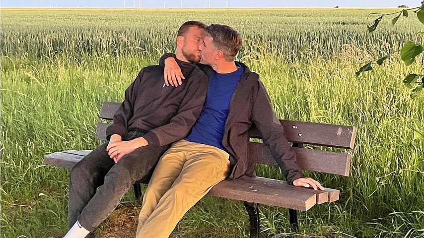 Jochen Schropp mit seinem Mann Norman