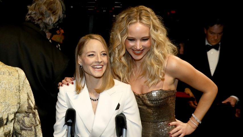 Bei den 90. Academy Awards im Dolby Theatre: Jodie Foster und Jennifer Lawrence