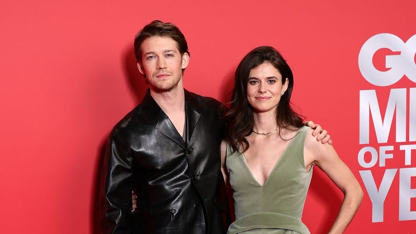 Joe Alwyn und Alison Oliver bei den GQ Men of the Year Awards 2025 in Berlin