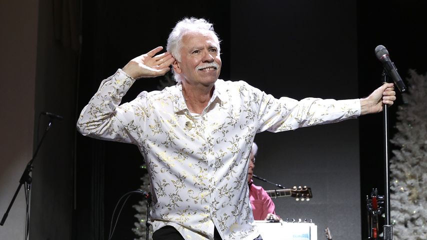 Joe Bonsall, Sänger