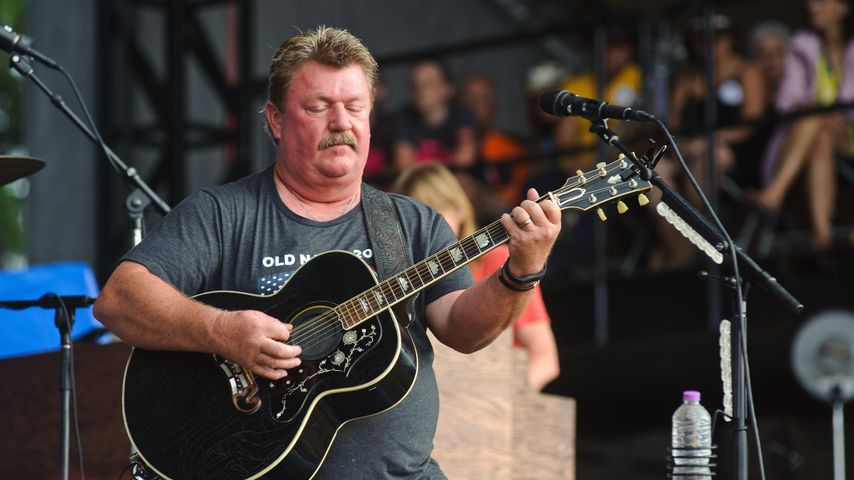 Joe Diffie bei einem Auftritt in Wisconsin 2016