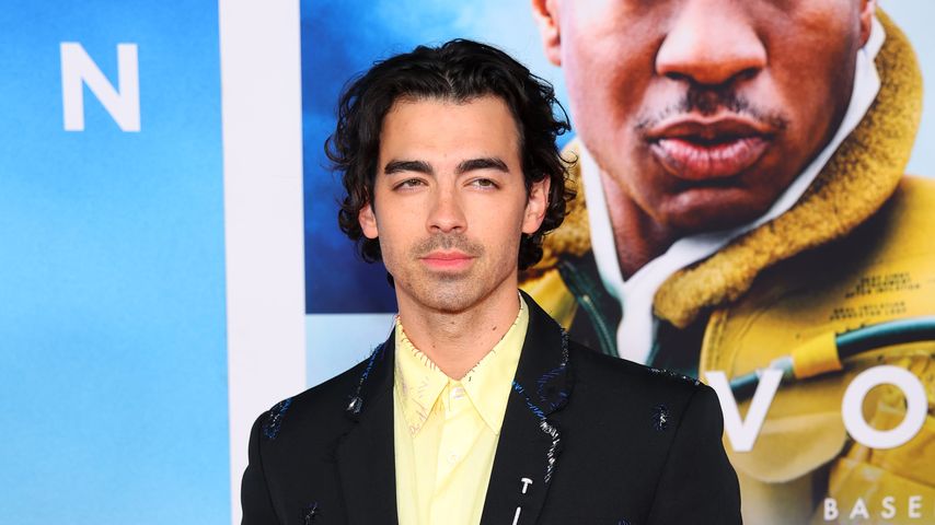 Joe Jonas, Sänger