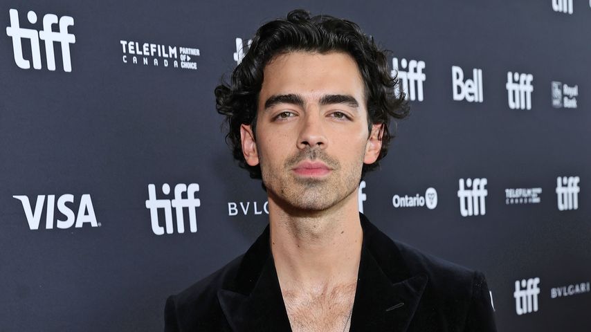 Joe Jonas, Sänger