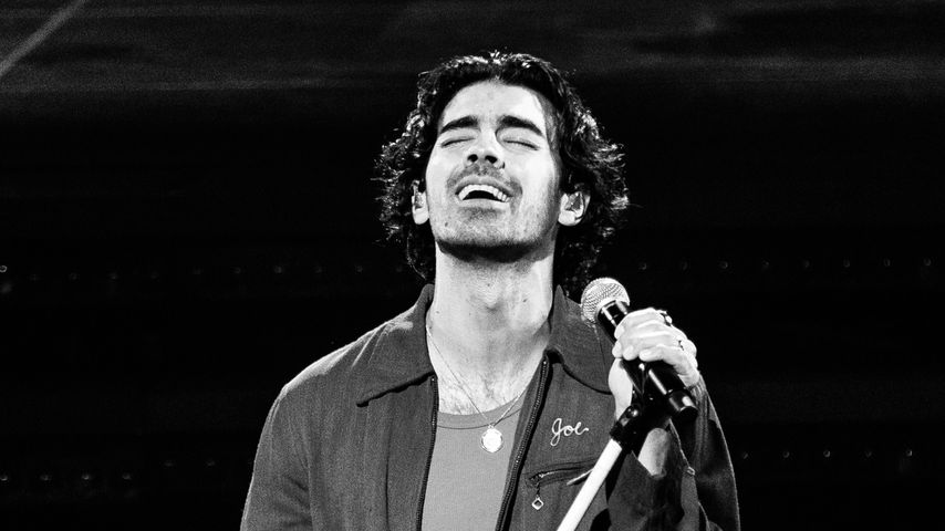 Joe Jonas, Sänger