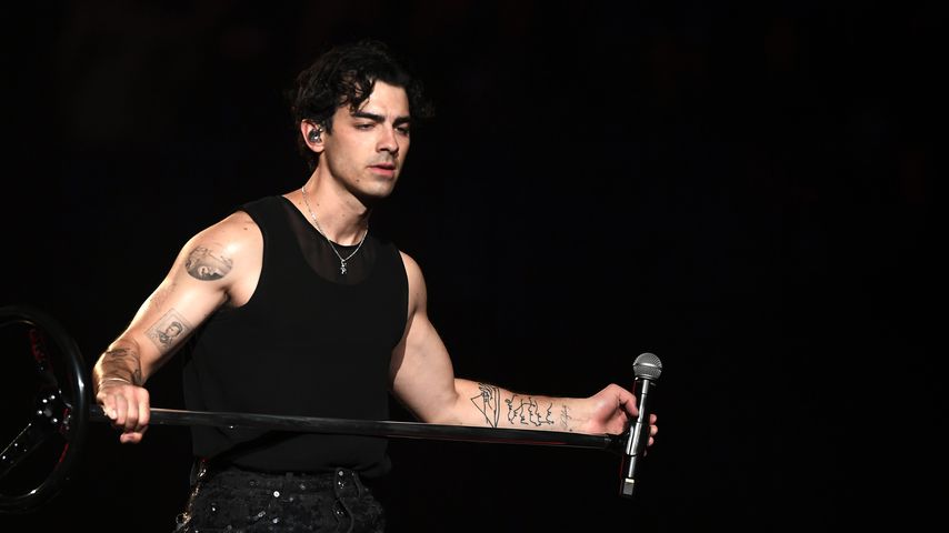 Nach Trennungs-News: Joe Jonas ändert Songtext auf Konzert